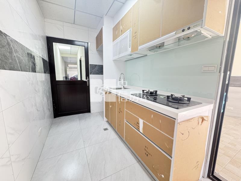 【奔馳】大竹翻新透天房屋室內格局與周邊環境