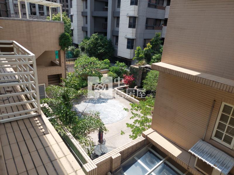 中壢區近過嶺商圈(松義三街)四台車透天店面房屋室內格局與周邊環境
