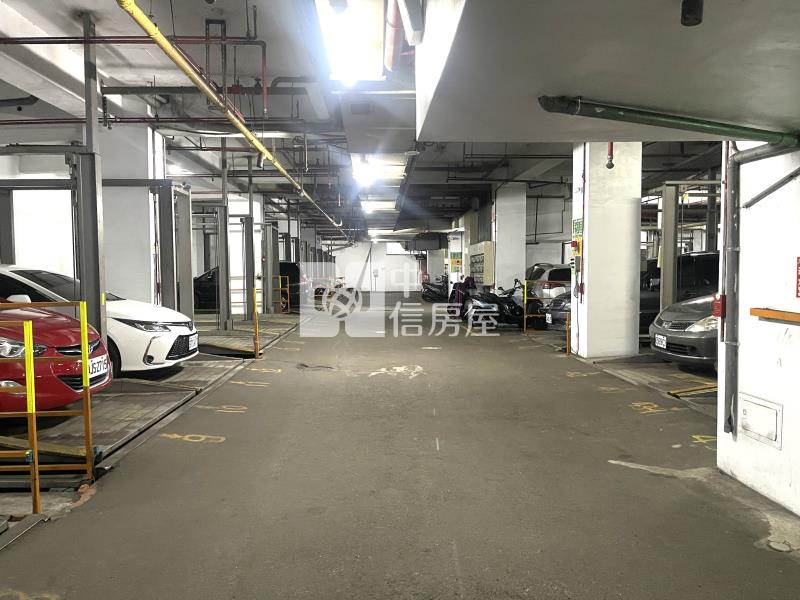 樹孝傳奇三房車位房屋室內格局與周邊環境