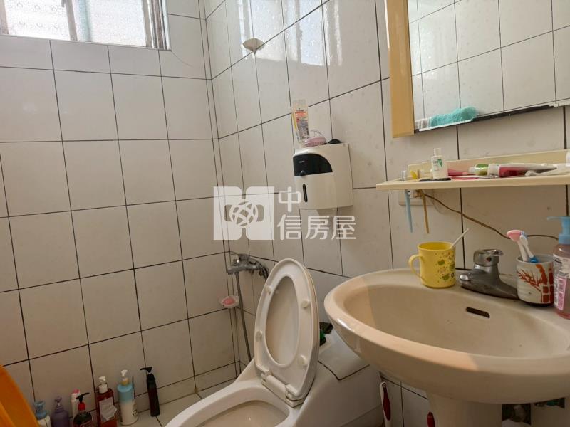 (A)平鎮工業區大地坪透天.前院停車(中信卓越團隊)房屋室內格局與周邊環境