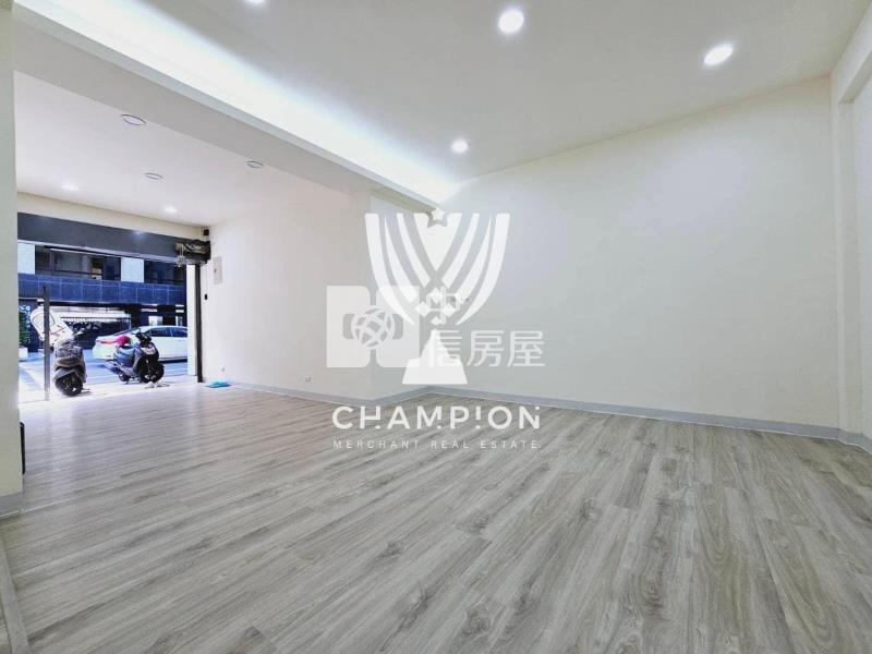 【冠軍】中正路店面