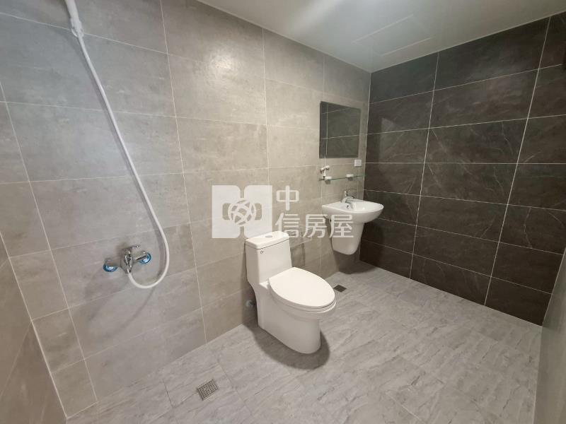 中央公園時尚溫馨四房房屋室內格局與周邊環境