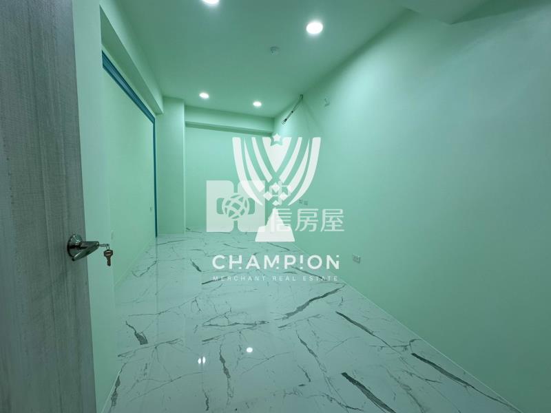 【冠軍】中正路電梯極品三房房屋室內格局與周邊環境