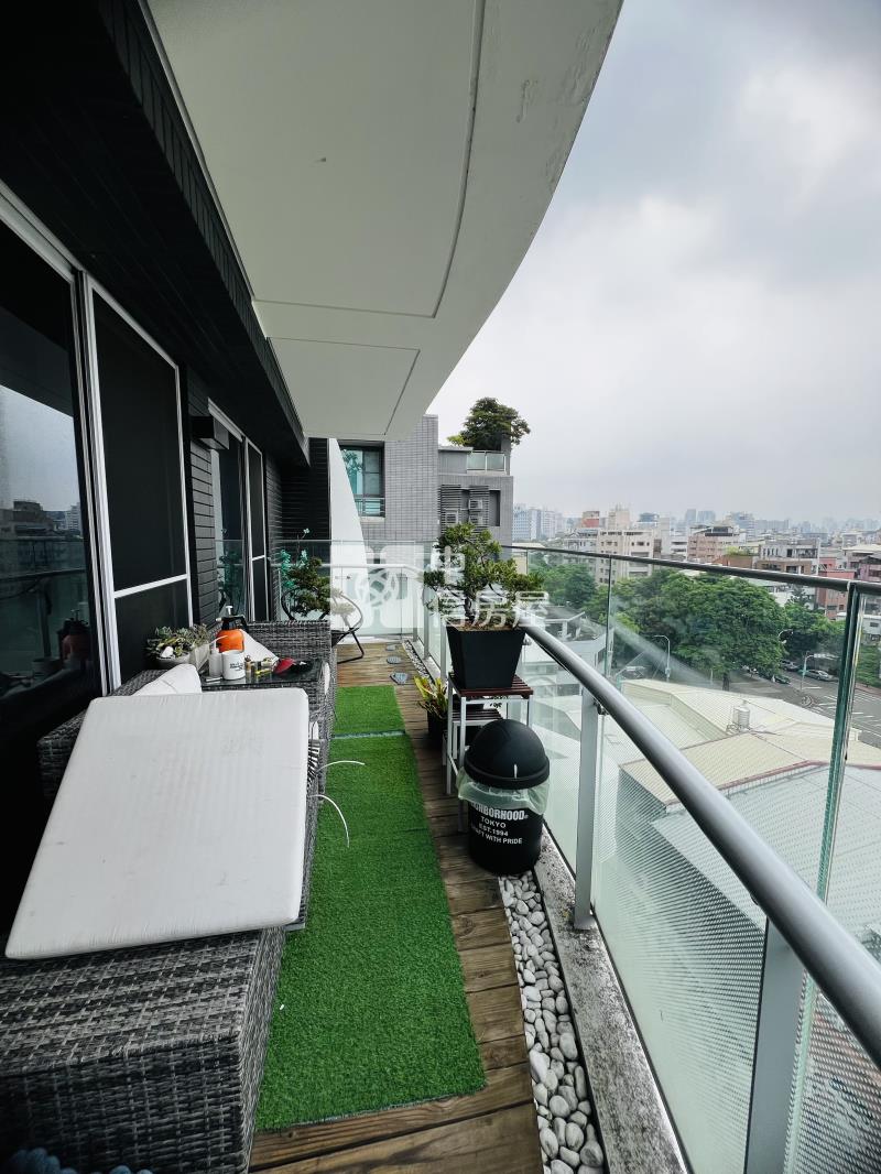 美術館豪宅-大白房屋室內格局與周邊環境