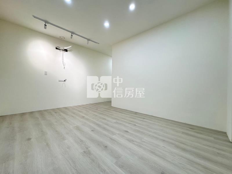 【冠軍】市中心精美三房房屋室內格局與周邊環境