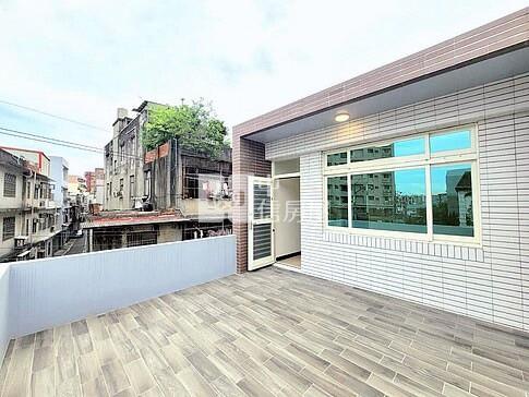 瑞塘國小邊間整新透天房屋室內格局與周邊環境