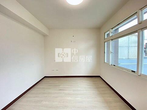 瑞塘國小邊間整新透天房屋室內格局與周邊環境