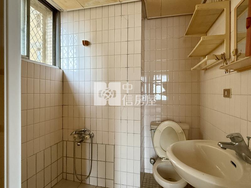 全社區最便宜★莒光新城三房★北區中醫住宅區房屋室內格局與周邊環境