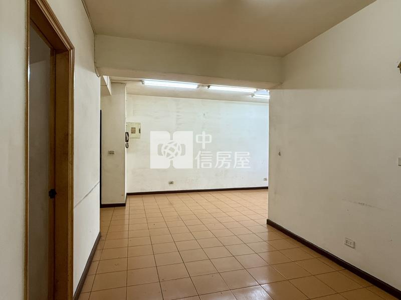 全社區最便宜★莒光新城三房★北區中醫住宅區房屋室內格局與周邊環境