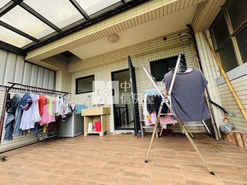 近楊湖路雙車位孝親美別墅房屋室內格局與周邊環境