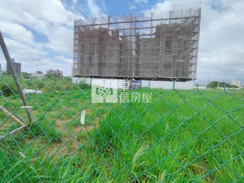 13期重劃區住一之一建地房屋室內格局與周邊環境