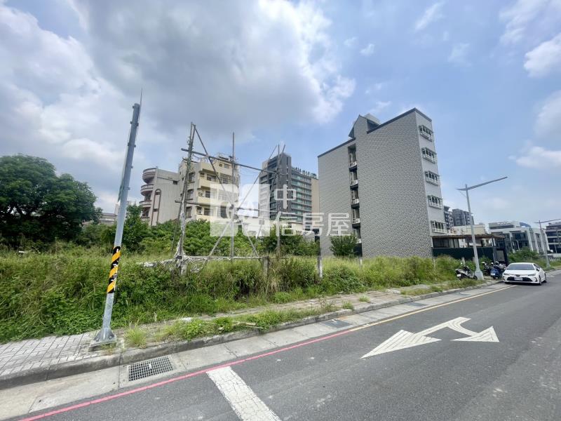 北屯14期正榮德路 玉帶環腰建地-住一之一房屋室內格局與周邊環境