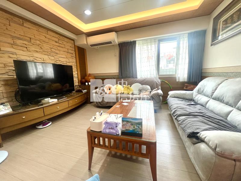 北斗星四房+車位華厦房屋室內格局與周邊環境