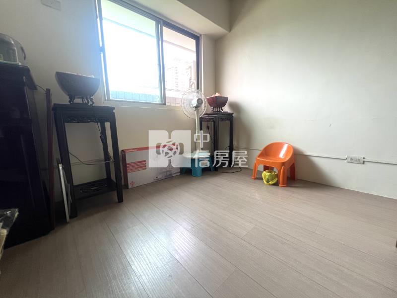 北斗星四房+車位華厦房屋室內格局與周邊環境