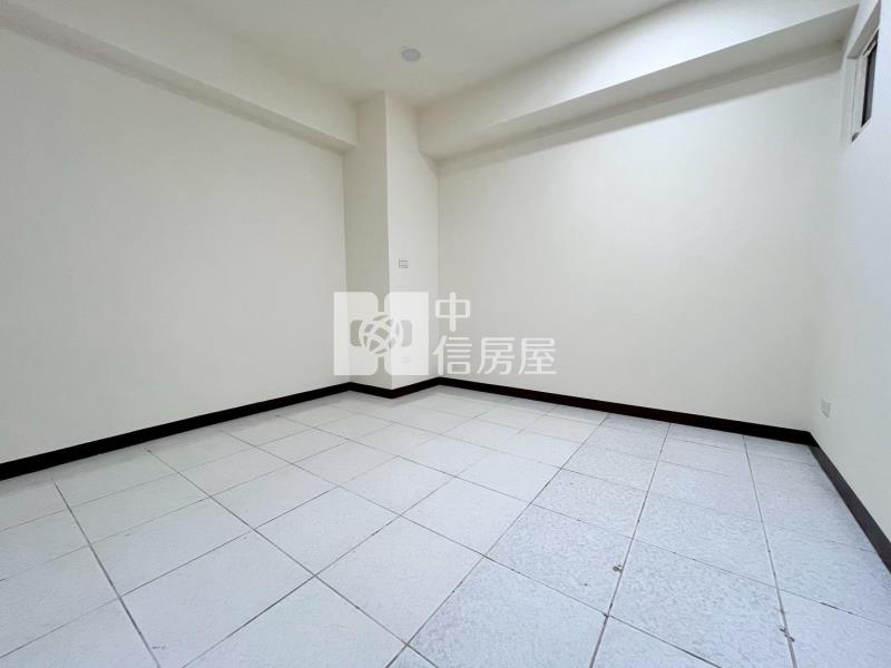 龍崗國小整新美三房房屋室內格局與周邊環境