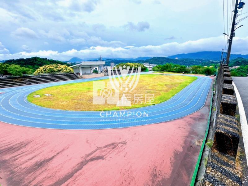 【冠軍】安一路收租宅房屋室內格局與周邊環境