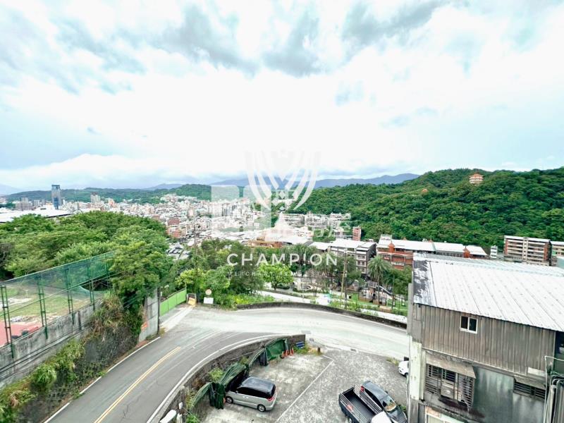 【冠軍】安一路收租宅房屋室內格局與周邊環境
