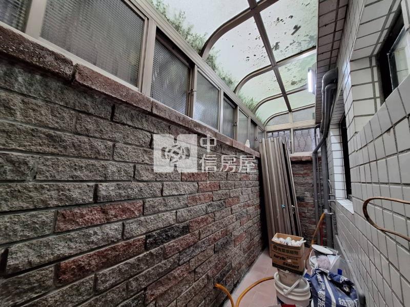 龍潭麥當勞.星巴克整新美透天房屋室內格局與周邊環境