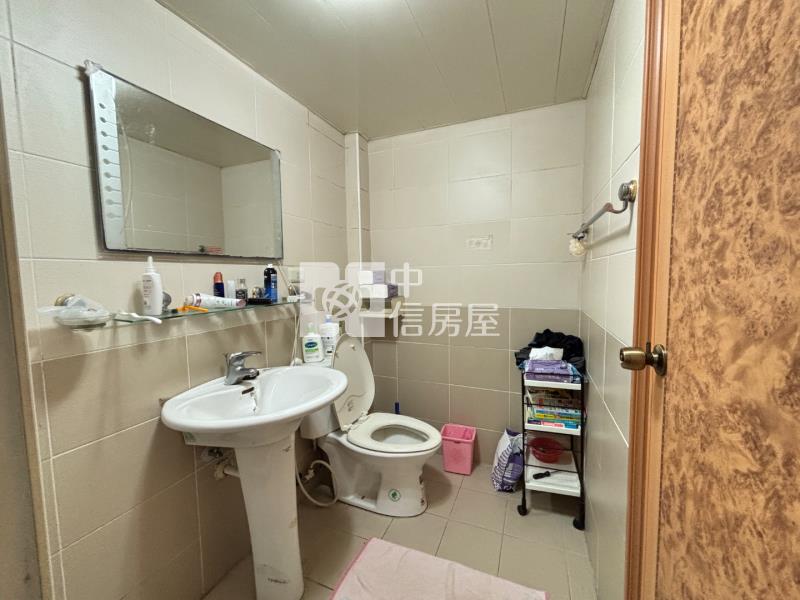一手屋稀有釋出*好市多中央公園美透天房屋室內格局與周邊環境
