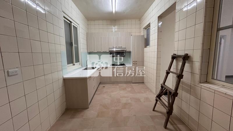 A1-109近大潤發舒心別墅房屋室內格局與周邊環境