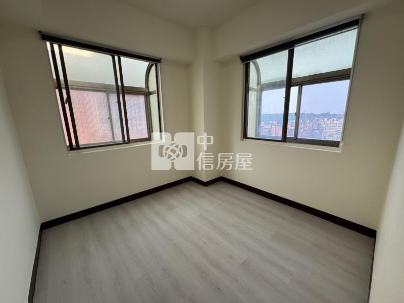 楊梅【國寶江山】低總價|漂亮三房|衛浴開窗|廚具更新房屋室內格局與周邊環境