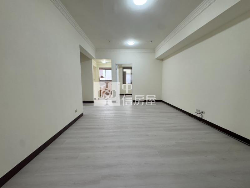 楊梅【國寶江山】低總價|漂亮三房|衛浴開窗|廚具更新房屋室內格局與周邊環境
