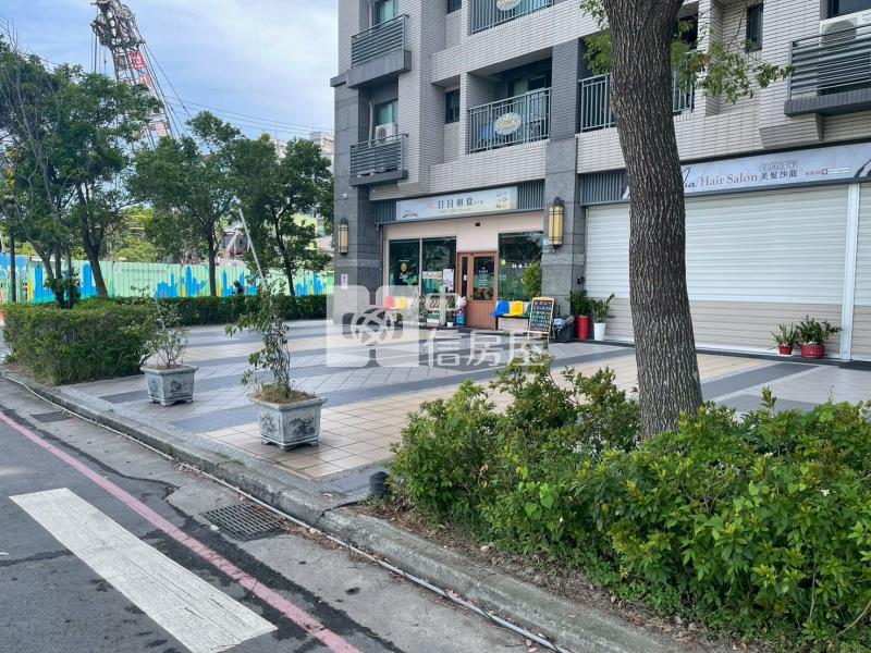 近平鎮火車站三角窗店面房屋室內格局與周邊環境