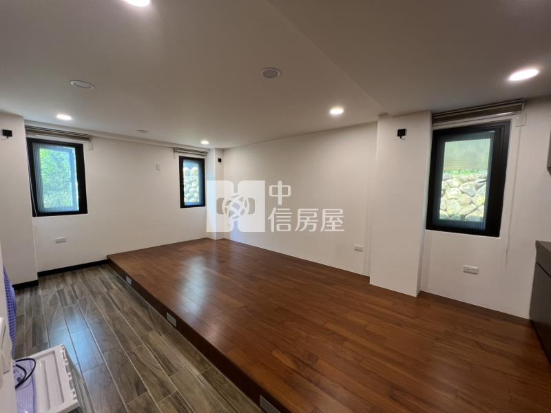 成功買地送別墅房屋室內格局與周邊環境