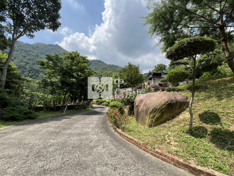 成功買地送別墅房屋室內格局與周邊環境