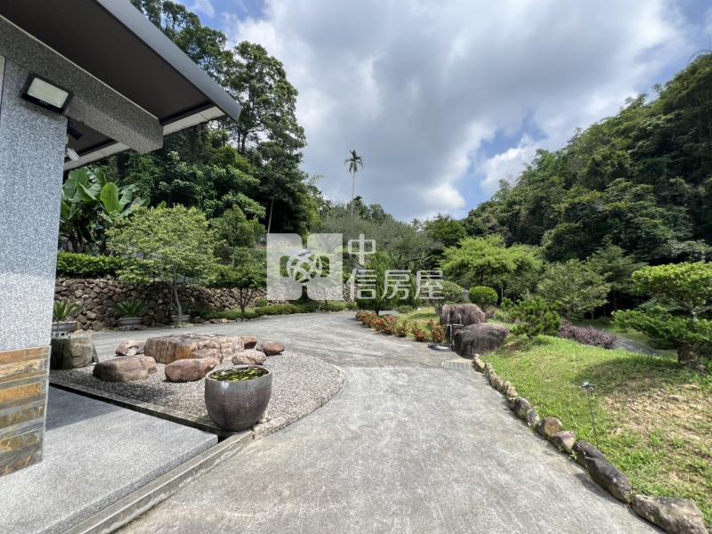成功買地送別墅房屋室內格局與周邊環境