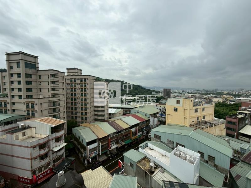 勤益商圈視野戶電梯套房房屋室內格局與周邊環境
