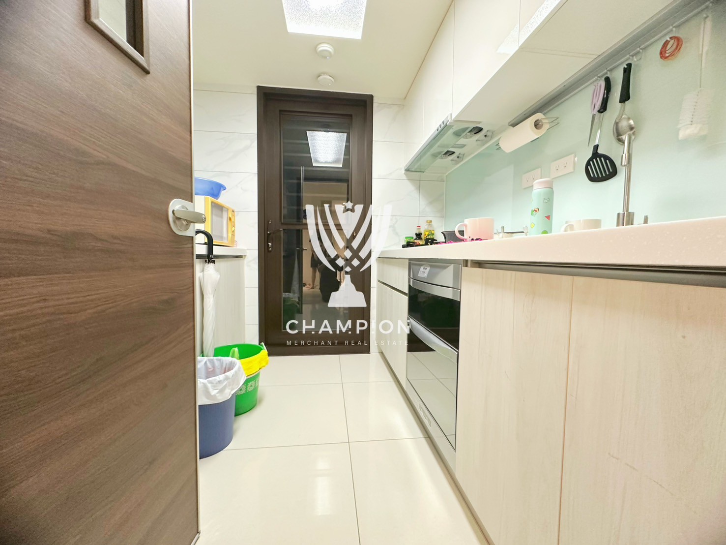 【冠軍】海艷極品二房車位房屋室內格局與周邊環境