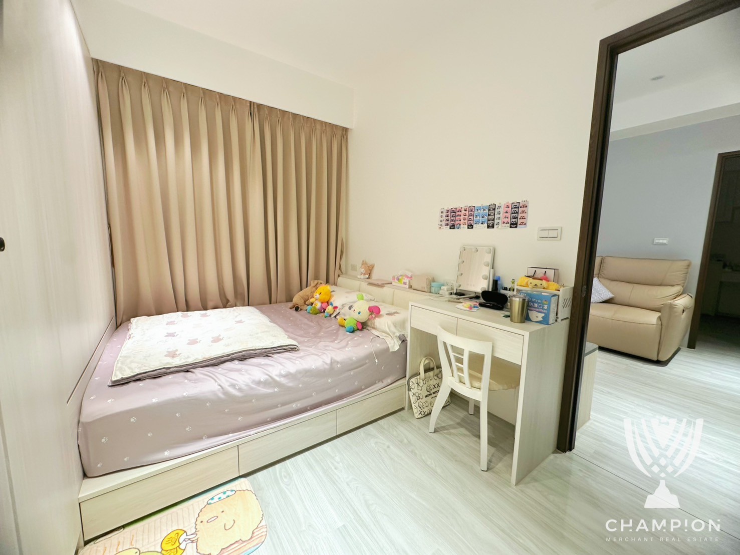 【冠軍】海艷極品二房車位房屋室內格局與周邊環境