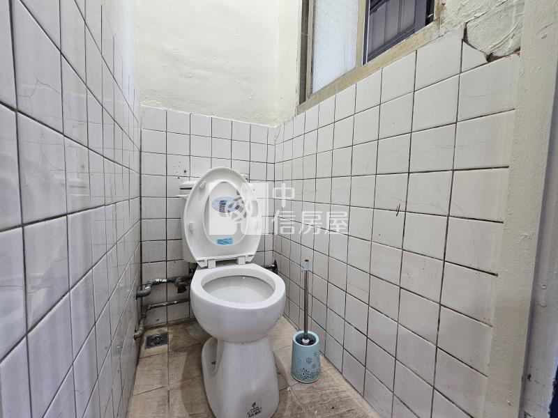 竹南大埔頂文英街透天房屋室內格局與周邊環境