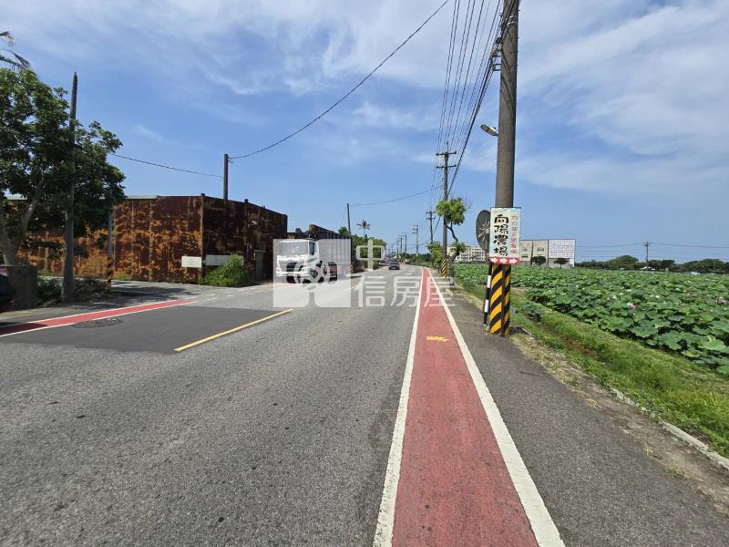 觀音【正新華路旁】16米路美農地269坪房屋室內格局與周邊環境