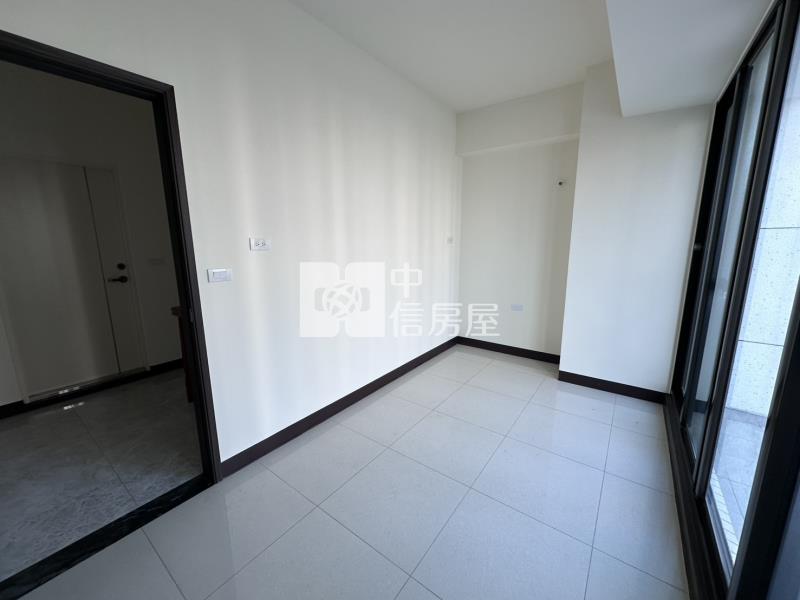 二林全新裝潢+店住房屋室內格局與周邊環境