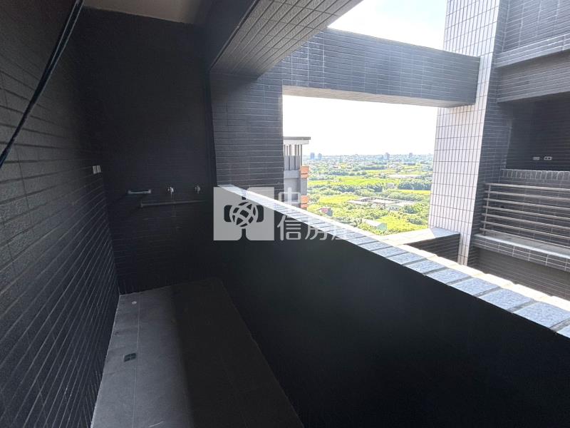 【神馬】誠佳悠閱高樓層景觀露臺戶三房+車位房屋室內格局與周邊環境