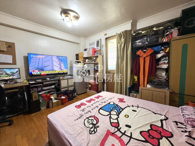 捷運藍線小富都大套房房屋室內格局與周邊環境