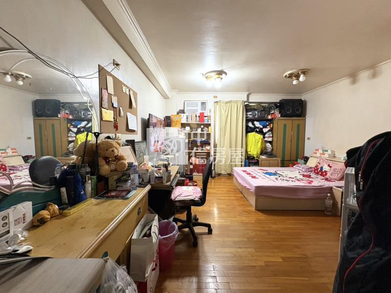 捷運藍線小富都大套房房屋室內格局與周邊環境