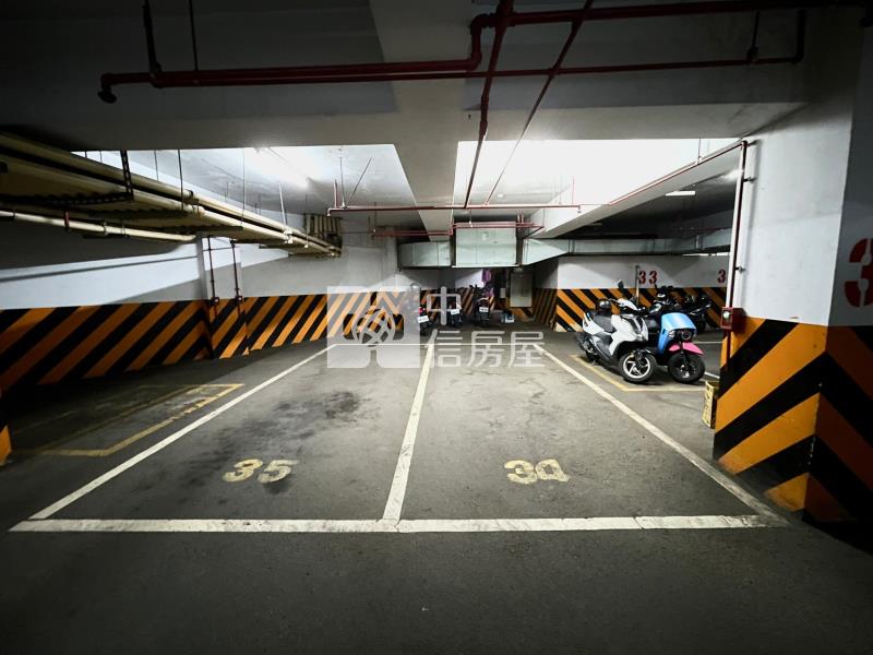 凱悅VIP精美全新整理三房平車(專任）房屋室內格局與周邊環境