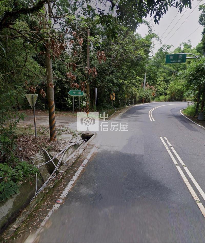 台南關子嶺1.4甲柑橘果園農牧用地房屋室內格局與周邊環境