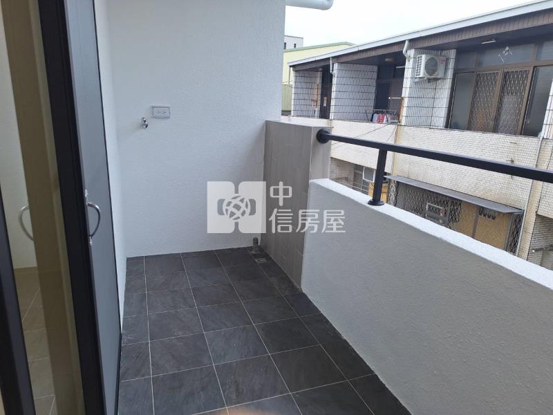 歸仁文化國小為鄰整新車墅房屋室內格局與周邊環境