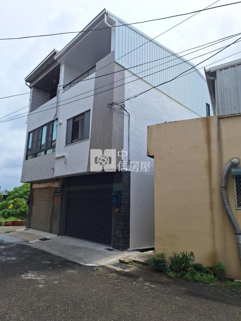 歸仁文化國小為鄰整新車墅房屋室內格局與周邊環境