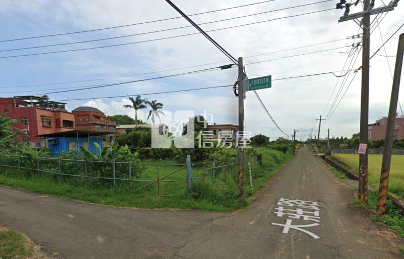 中壢區山下段高鐵大莊路-雙面臨路農地房屋室內格局與周邊環境
