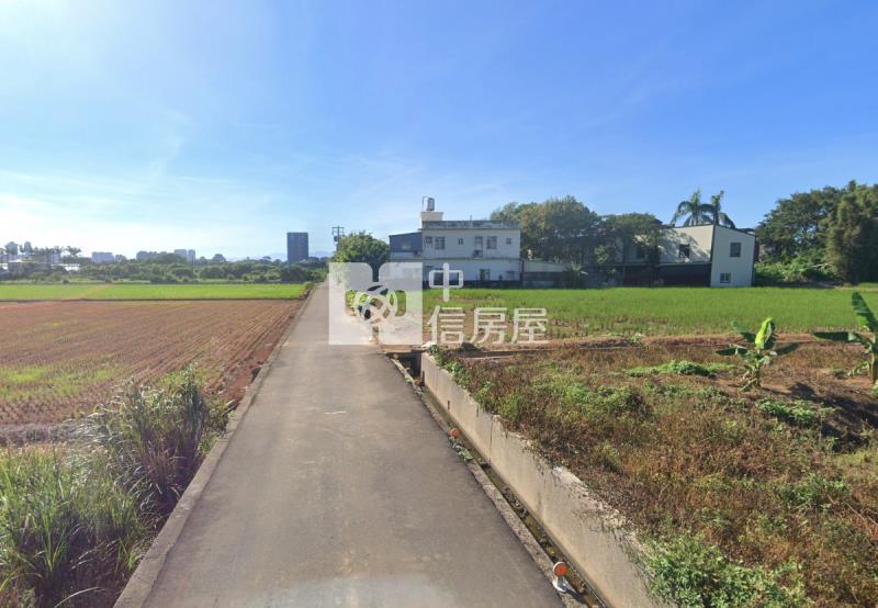 中壢區山下段高鐵大莊路-雙面臨路農地房屋室內格局與周邊環境