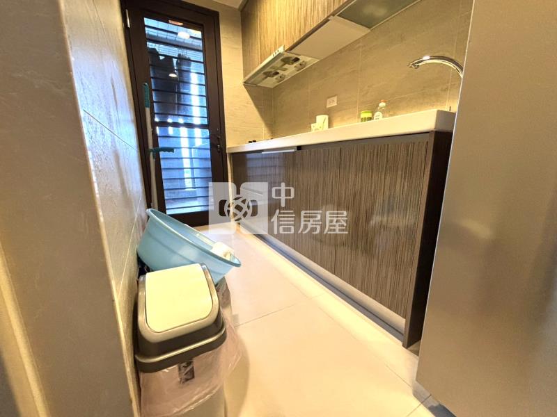 【奔馳】擎天匯高樓層2房車房屋室內格局與周邊環境