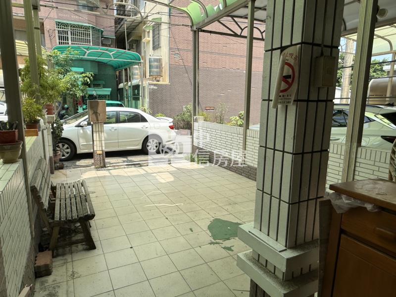 梓官海邊夜市旁車墅房屋室內格局與周邊環境