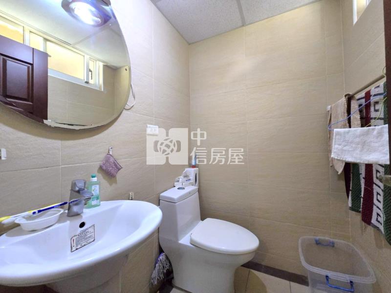 高鐵A18水岸店面別墅房屋室內格局與周邊環境