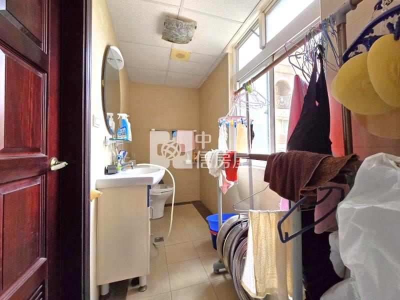 高鐵A18水岸店面別墅房屋室內格局與周邊環境