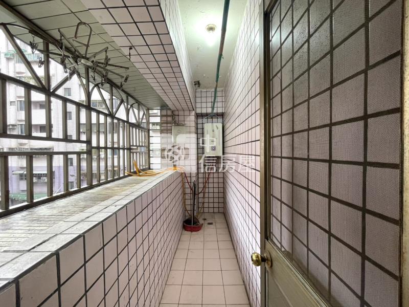 內壢後站.環中商圈.電梯美三房房屋室內格局與周邊環境